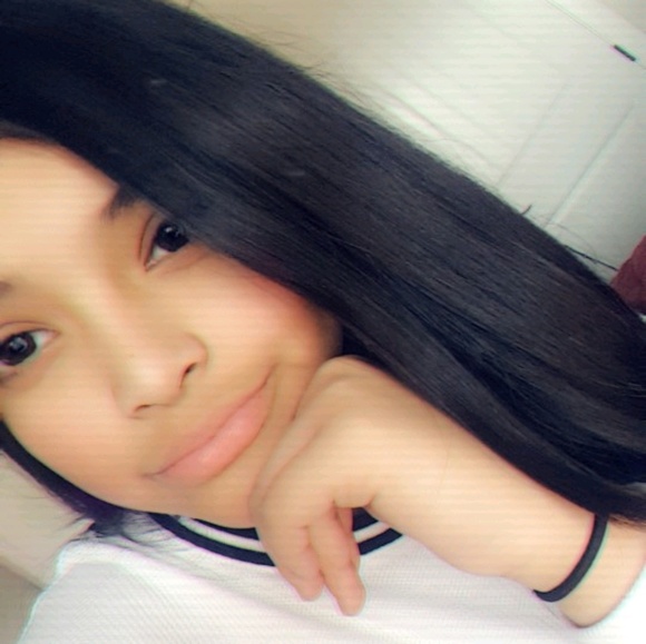 Meet your Posher, Astrid - Picture 1 of 1